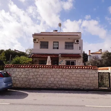 Villa Hacimemis House *